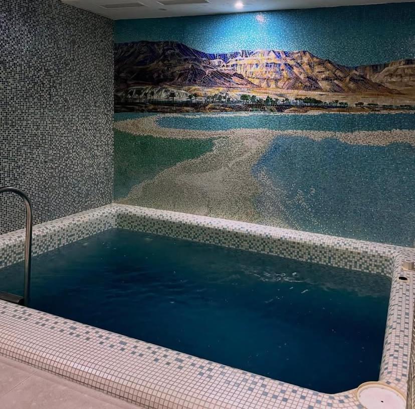 Mini-Hotel Neptun Rivne Buitenkant foto